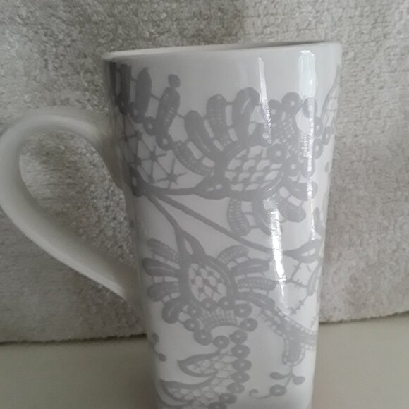 Hallmark Collectible Ceramic Mug - "Hello Beautiful" with Mirror - Picture 6 of 8